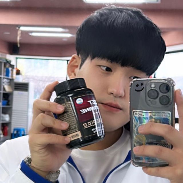 정상 on Instagram: "#협찬 #광고 🔥근육맨닷컴 제트글루타민프로🔥 근손실 방지와 성장과 회복에 도움을 주는 글루타민‼️ 글루타민은 단백질을 구성하는 아미노산의 일종으로 글루타민은