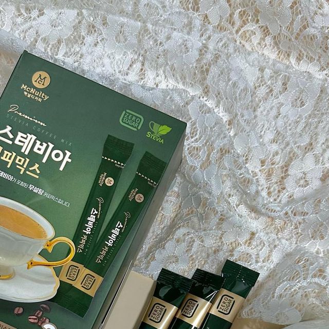 𝑠𝑜 𝑦𝑒𝑜𝑛 ღ on Instagram: "#광고 #협찬 #스테비아커피 #맥널티커피 ⠀ ⠀ ⠀ 무설탕에 제로슈가!!! 맛까지 너무 좋은 스테비아 커피인 맥널티 스테비아 커피를 소개합니다🤩 ⠀ ⠀ -