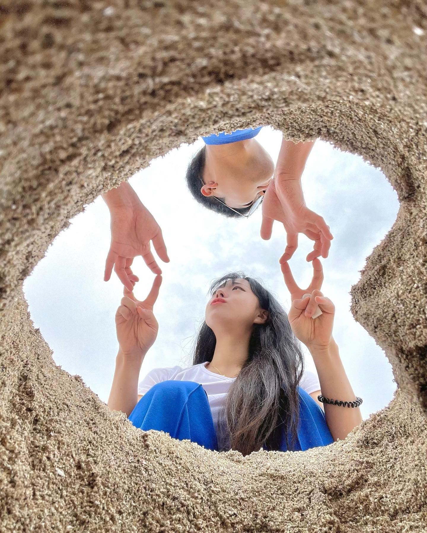 제주 2일차🦋👩🏻‍🔧👨🏻‍🔧💙🐳🩵
#하트샷 모음

#제주도 #바다 #모래하트샷 #나도 #mz #좋아요
