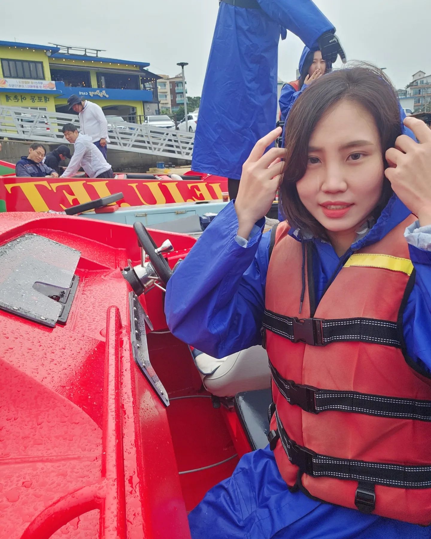 짠맛 제트보트 🚤
신나서 투턱 됨 연수야 재밌지?