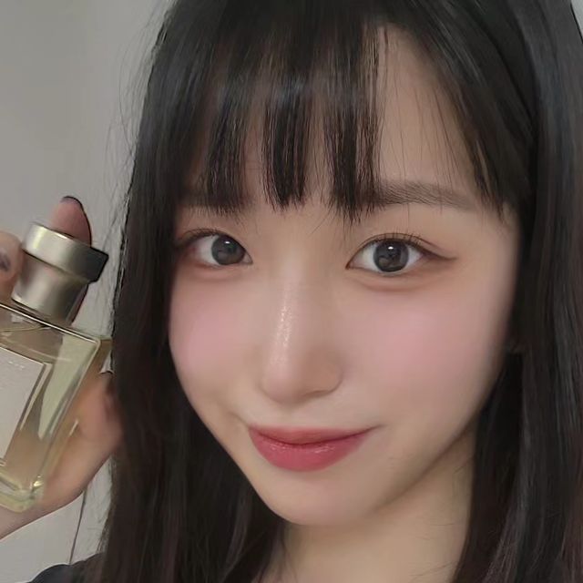 ㅌuㄹi on Instagram: "🌱 자연으로부터 피어나는 다양한 순간에서 영감을 받아 탄생한 포맨트 시그니처 퍼퓸 내추럴 컬렉션 💚 바질 테라스(바질향) – 싱그러운 유자 열매와 생기 넘치는 바