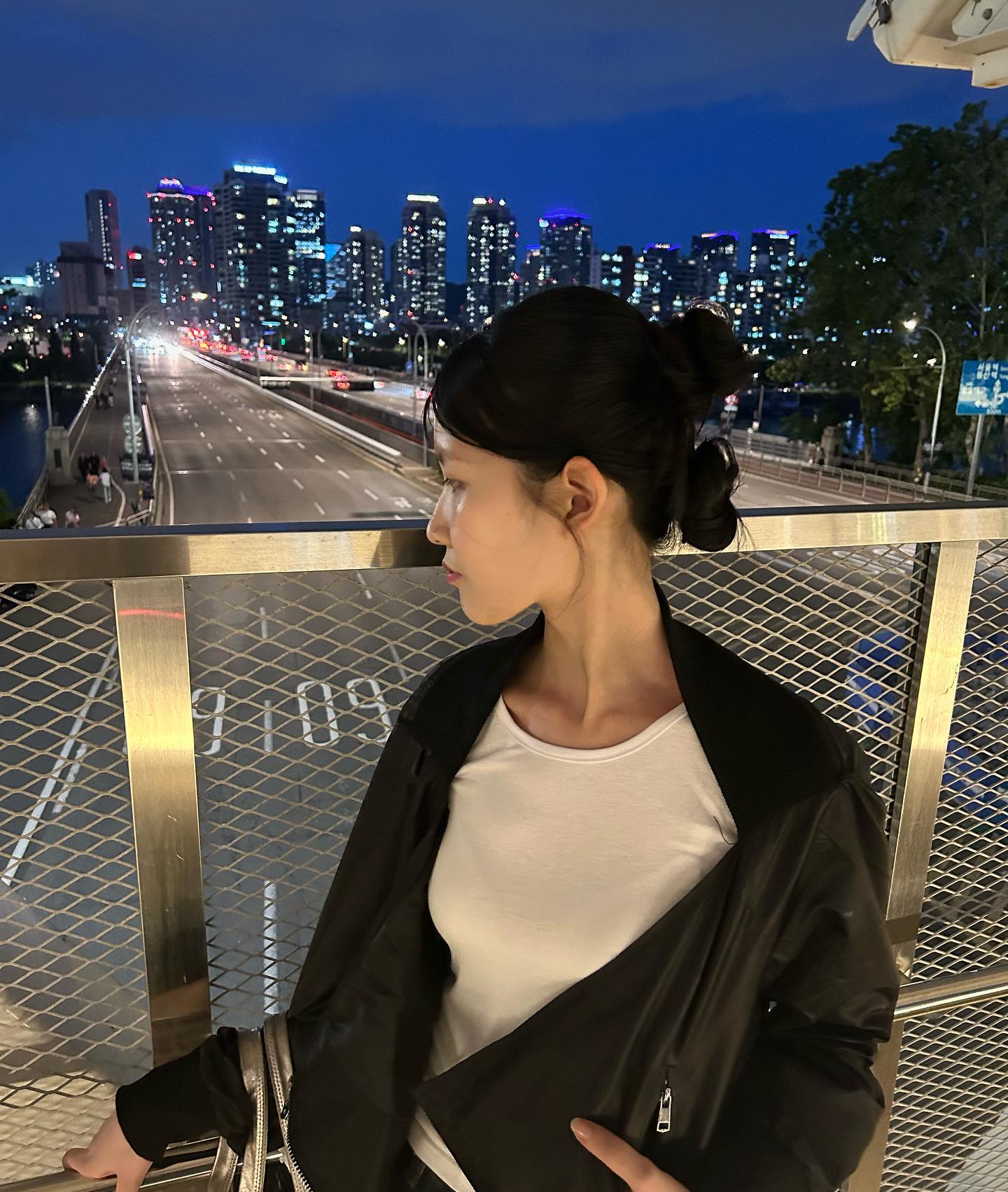 🫧🌉
•
•
•
#노들섬 #한강 #hanriver #model #fashionmodel #fashionstyle #ootd #개인작업 #fff #ribon #likesforlike #koreanstyle #04