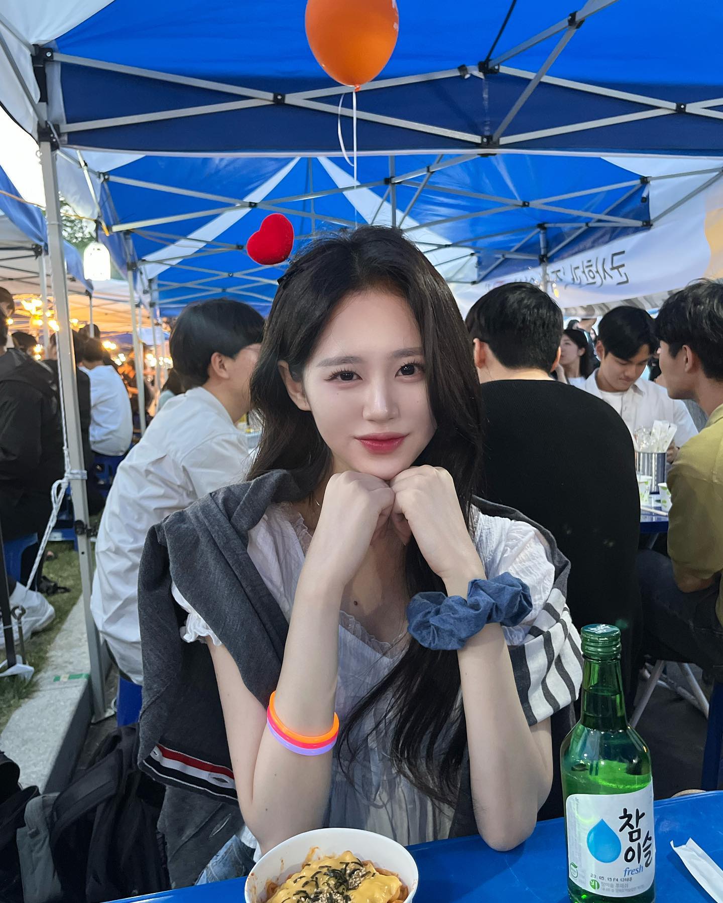 난 스토리 반응보고 피드...올림...🩵
.
.
.
#축제 #selfie #주막 #영남대 #릴러말즈 #festival #ootd #daily #일상 #음주 #술스타그램