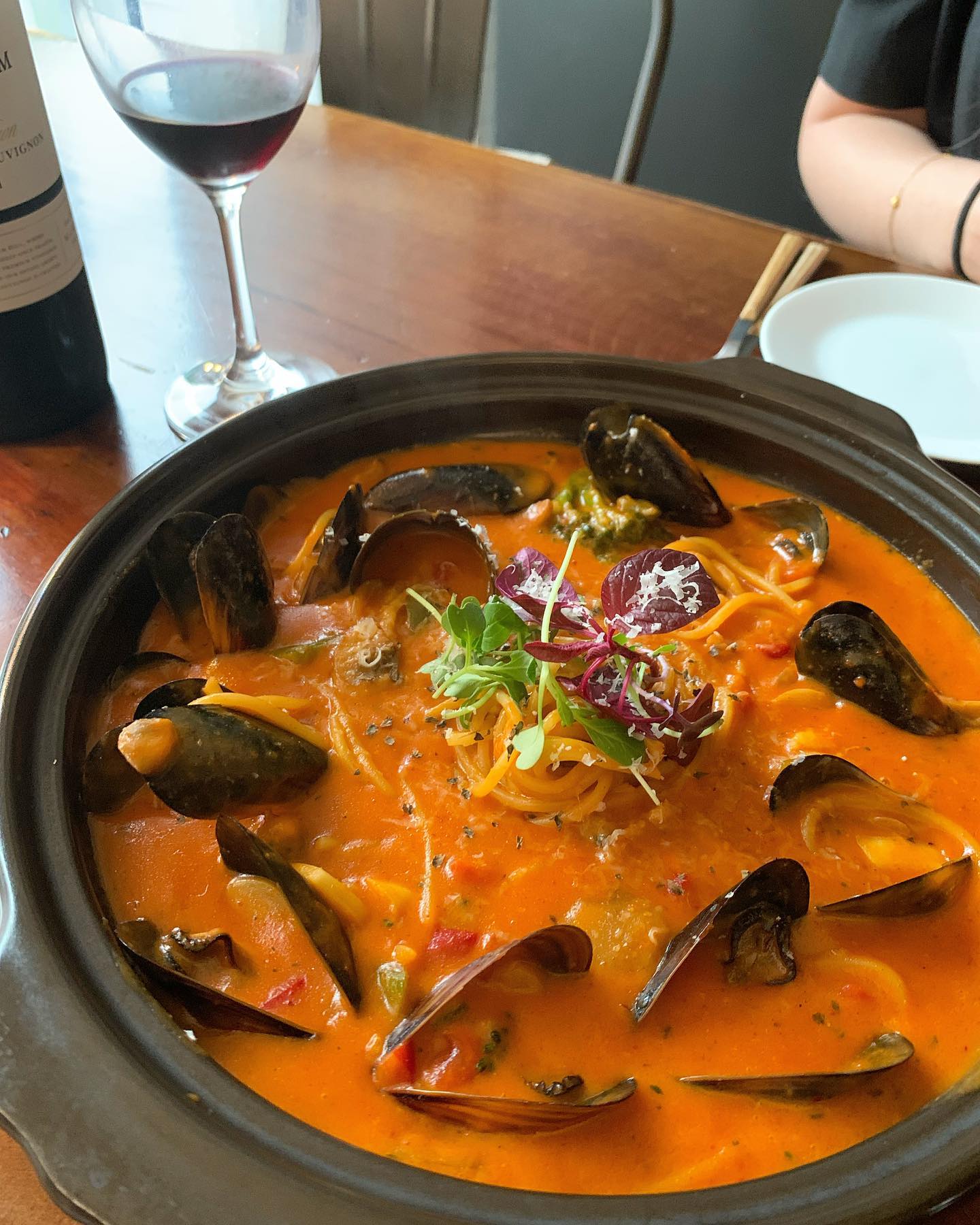 분위기 있는 와인맛집 호정🤍
와인뿐만 아니라 다른 주류도
맛볼 수 있어 너무 좋아용👍🏻💕
#동덕여대술집#월곡술집#동덕여대맛집#월곡맛집