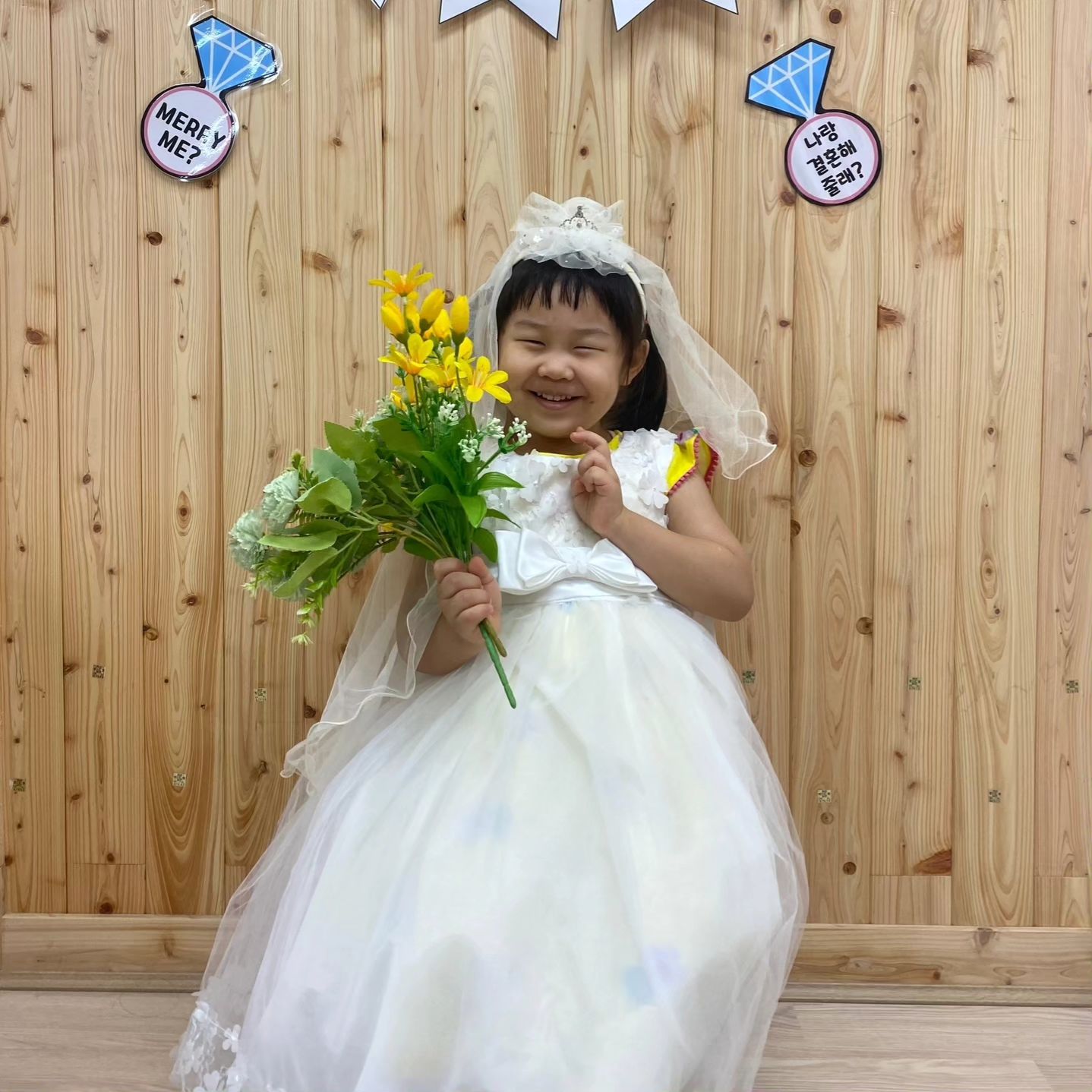 2023년 5월의
즐거운 유치원 생활!!
춤추고 노래하고 영어하고 
미술하고 요리하고 파티도하고
 결혼까지 해버림ㅋㅋㅋㅋㅋ
#5살#만3세반#유치원#아빠육아#유치원생활