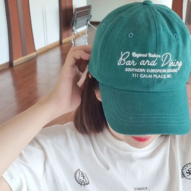 데일리쩡쓰 on Instagram: "#광고 ◻️ @standarderror_official

여름에 편하게 입기 좋은
스탠다드에러 반팔티❤️

덤블후가공 처리로 세탁 후 옷 변형이 없어
빨래 잦은 여름티로 딱인데요
면사 중에서도 최고급인 컴팩사를 이용해서 그런지
자주 입어도 보풀 일어나는거 없이
깨끗하게 입을 수 있어요!

오버핏이라 요즘 신랑이랑 같이 입고 있는데
꾸안꾸로 캐쥬얼하게 코디하면 이뻐서
올 여름 교복템각이랍니다!

#스탠다드에러 #스탠다드에러반팔티 #남여공용반팔티 #세미오버핏 #캐주얼룩 #캠퍼스룩 #데일리룩 #반팔티추천 #반팔티셔츠 #티셔츠 #반팔 #스탠다드에러X텍토리 #스탠다드에러반팔티셔츠 #무신사 #원마일웨어 #ティーシャツ #T-shirt #standarderror"