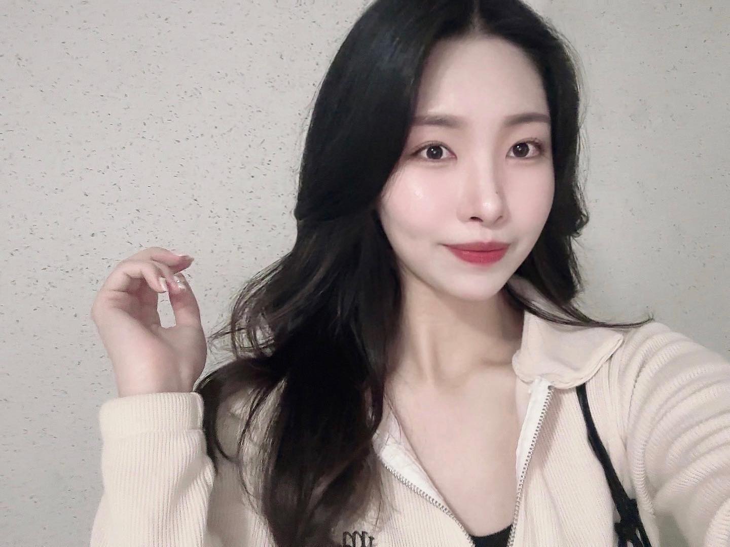 이거 잘 나왔대서 ..🤍
친구 말 잘 듣는 편 ॢꈍ◡ꈍ ॢ
