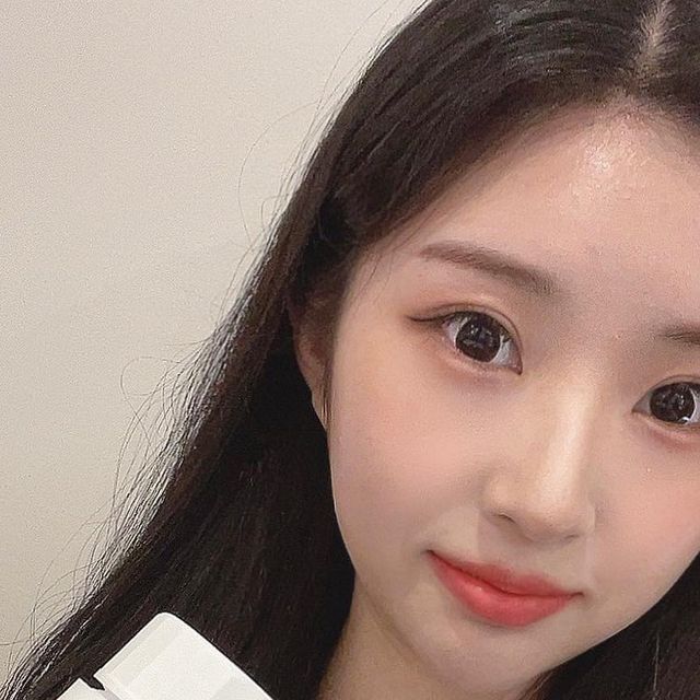 김정서 on Instagram: "#광고 #제품협찬 좋다는 유산균 다 먹어봤는데 잘 모르겠다는 분들께 추천드려요 🤍 남녀노소 섭취가능 온가족 유산균이에요 전 "마이크로바이옴 포스트바이오틱스 프