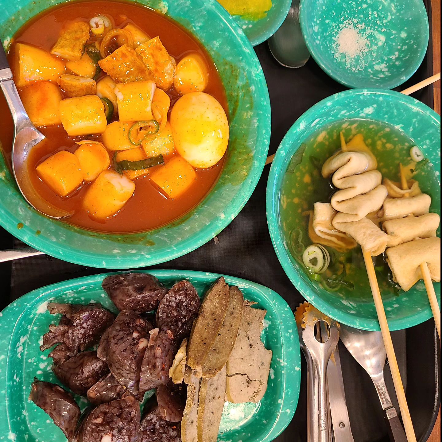 이천 우리할매떡볶이 방문~ 햇님님이 좋아하는 이유를 알듯 ㅎㅎ 맛나당

#우리할매떡볶이 #떡볶이맛집 #옛날떡볶이 맛집 #이천 우리할매떡볶이 #이천맛집 #창전동떡볶이맛집