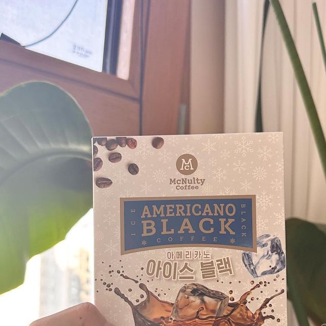 김지현 on Instagram: "#광고 커피를 참 좋아하기도하고, 체내 카페인이 떨어지면 너무 피곤하므로.. 평균 하루 두 잔 정도 커피를 마시는데요.. 매번 사먹기엔 넘 비싸고.. 대부분 집