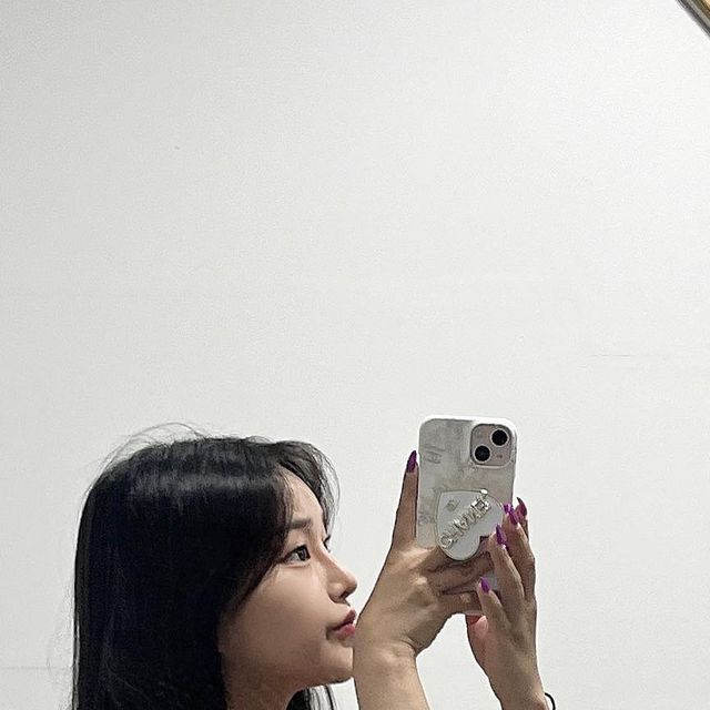 박영서 on Instagram: "#광고 가볍고 편한 스포츠브라 @marun5_official 에서 🫶🏼 요즘 복싱이랑 주짓수에 완전 맛 들렸는데 복싱은 스텝 뛰고 주짓수는 스파링하면서 움직임이 많은 운동이여서