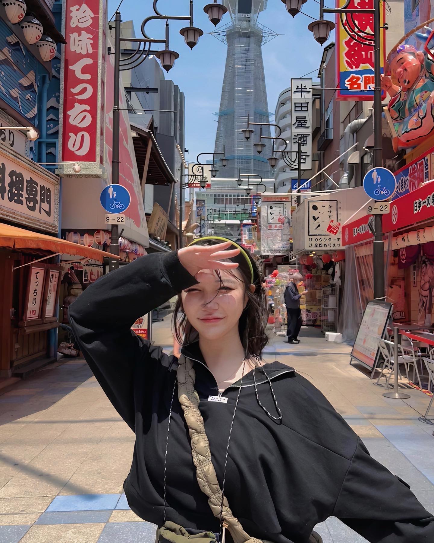 이슬비랑 배터지게 먹고 21000원 나온 

날 좋던 #오사카 ☀️ 

bbbbo_ol 

#오사카사진 #오사카여행 #오사카자유여행 #오사카난바 #일본사진 #일본사진스팟 #오사카사진스팟 #칼린 #fffkpop #댓글소통 #좋반댓 #소통댓글 #나니와구 #에비스히가시 #신세카이 #좋반댓글 #여행지추천 #ffd