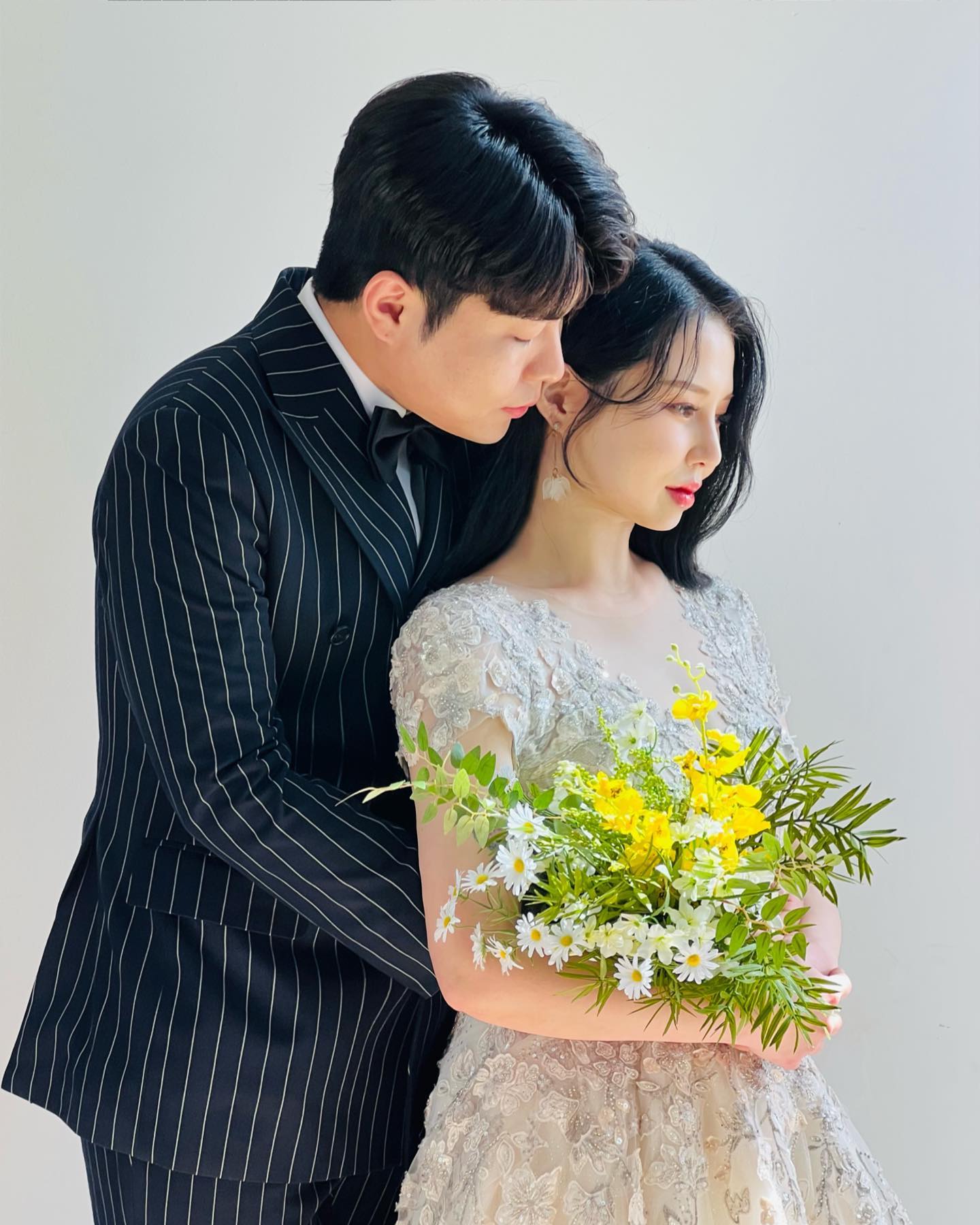 오빠..나 오빠랑결혼하나보|-..?
원본투춱

#예랑예신 #웨촬 #웨딩촬영 #웨딩 #신혼부부 #예비신부 #예신 #예비부부 #이미부부같은예비부부 #👰‍♀️🤵‍♂️ #👰‍♀️❤🤵‍♂️