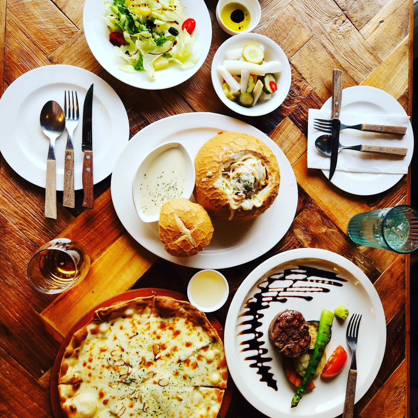 도심속 한옥레스토랑
분위기도 맛도 굿굿♡

#용인분위기좋은레스토랑 #용인파스타맛집_주차장넓은곳 #광교레스토랑#이당#용인이당#용인한옥레스토랑#용인데이트코스#마북동맛집
