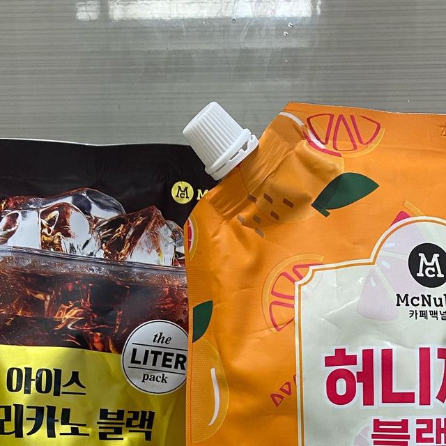 쩡이 on Instagram: "#광고 • 아이스아메리카노 블랙 1L 7,800원 • 허니자몽블랙티 1L 7,800원 제가 편의점에소 즐겨먹는 맥널티에ᄉ
