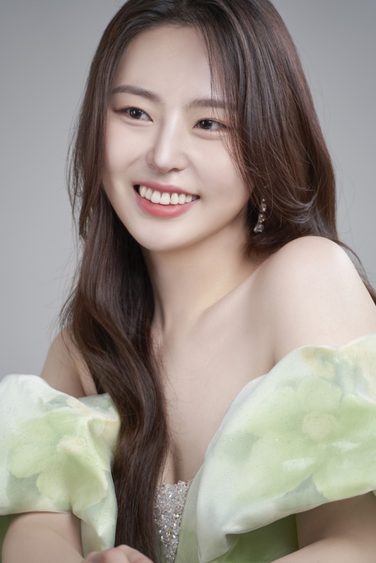 강남 연주프로필 개인화보 프로필잘찍는곳 추천, 드레스대여 아서스스튜디오