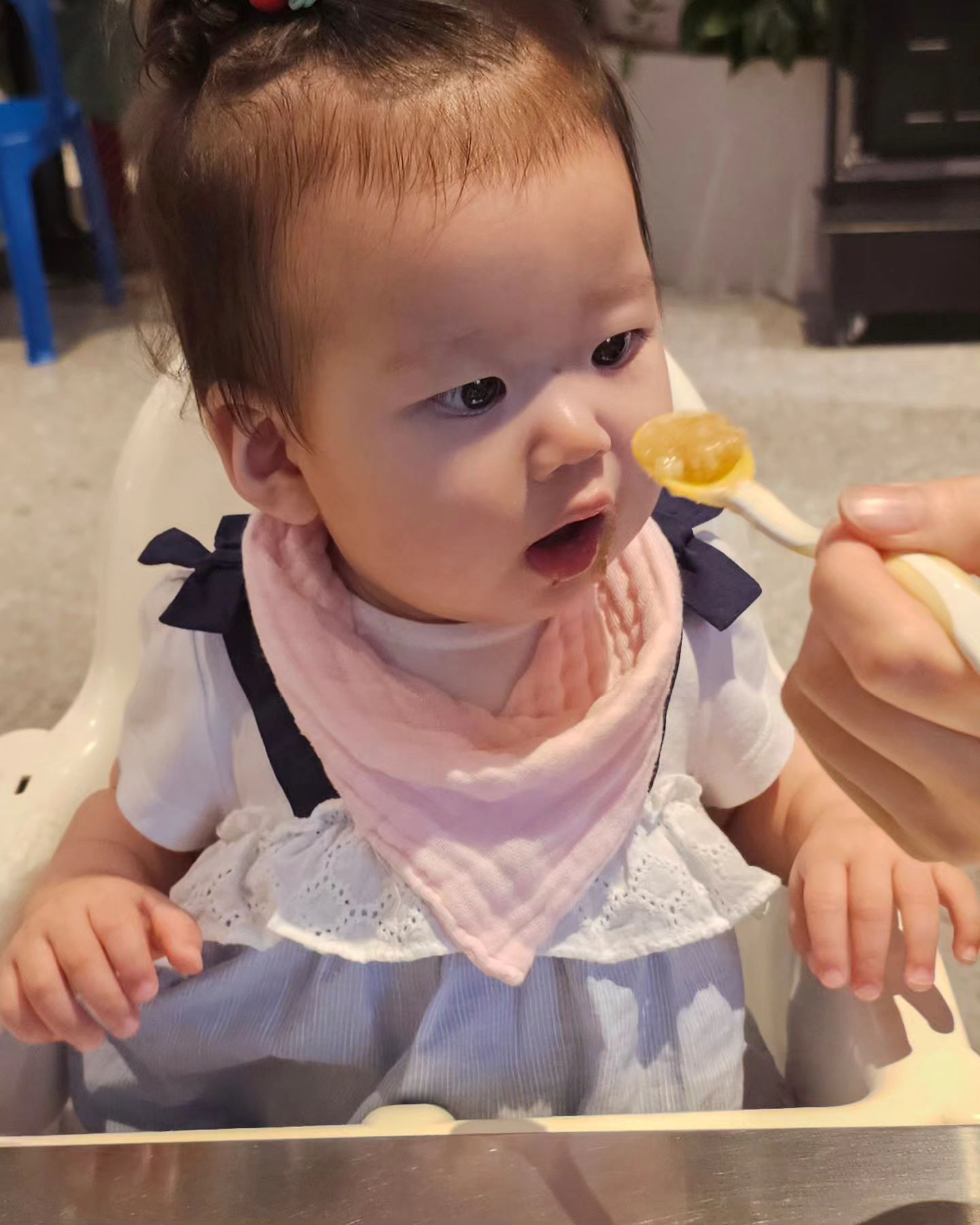 고모들이랑 스타필드
잘 먹고 잘 자고 잘 놀고
덕분에 #쌀국수 맛있게 먹고
장꾸미 폭발이지만 요즘 더 예쁘고 사랑스러운 율이🥰

#고모들최고야 #소이연남 #마지막사진모자는강아지모자ㅋㅋㅋㅋㅋㅋ #9개월여아