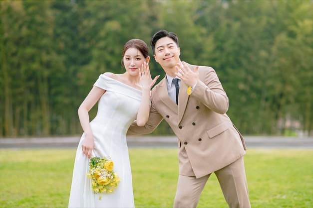 .
#230406 #야외스냅 #영희사진관 #가로버전
🩵영희사진관과 함께한 행복한 순간🩵
.
.
. 
#영희사진관#웨딩스냅#웨딩촬영
#웨딩야외스냅#야외스냅
#서울숲#서울숲야외촬영#서울숲스냅