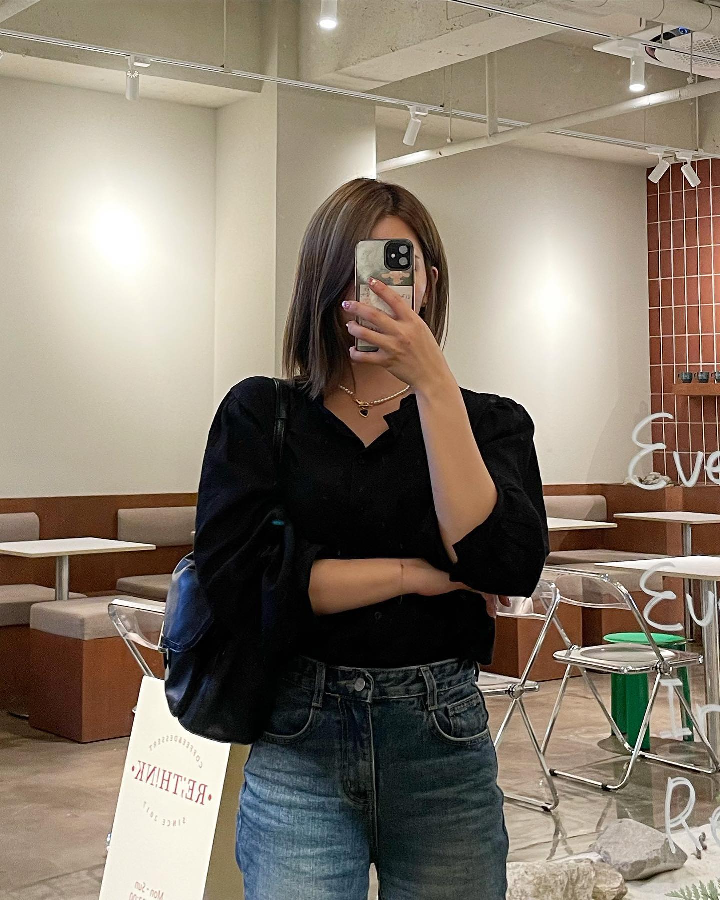 뉴 릴스 만드는 중🖤

블라우스 : #위드아웃썸머 ddaeunnn 

#hyemsootd #ootd #dailylook