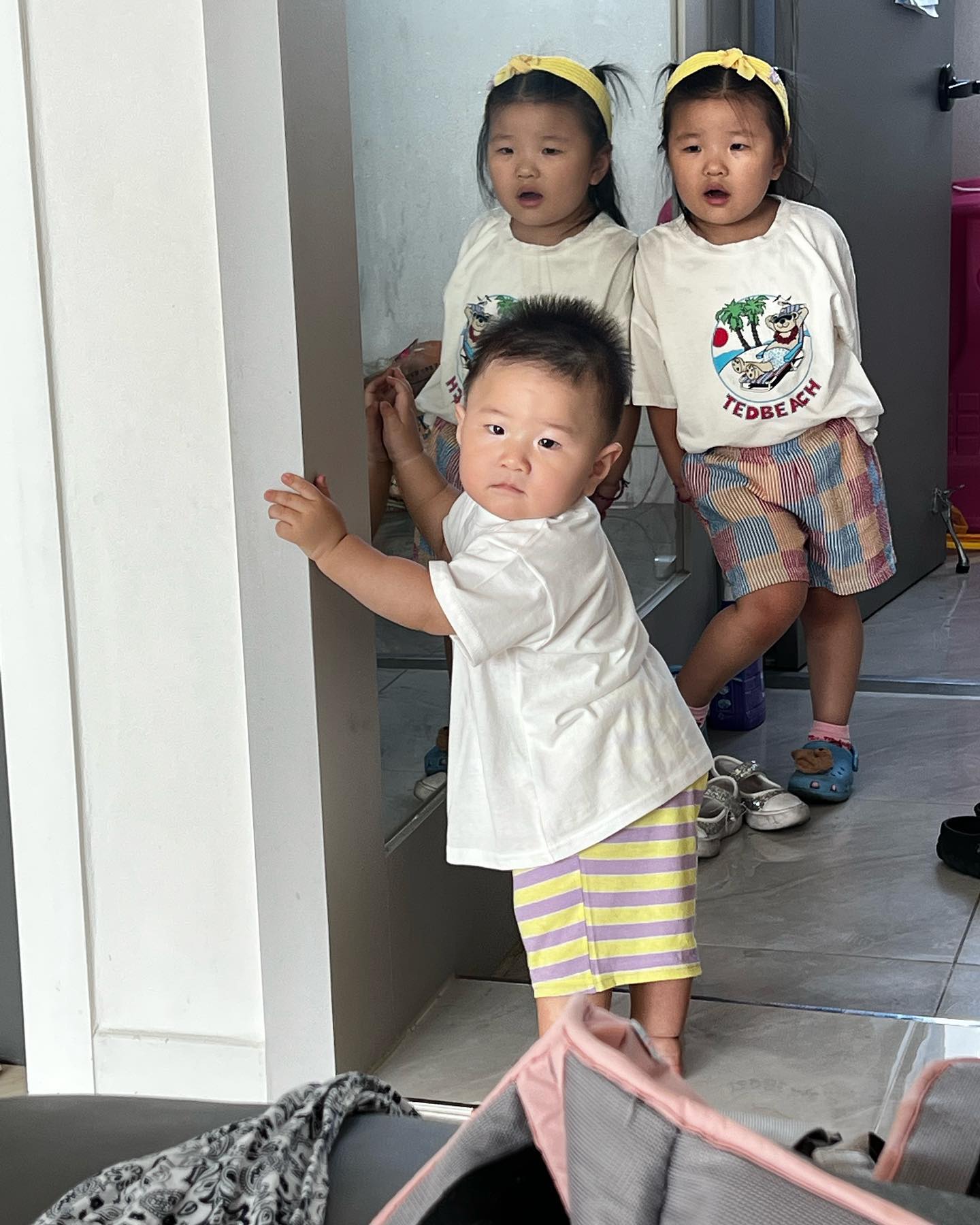 엄마...빨리가자!
기차시간 아직 당당 멀었돠🙄

아빠는 1박2일인지 알지만 너무 신날까봐 말안해준 
우리끼리 우당탕탕 2박3일!!!!

힘들지만 너무 좋았던 2박3일ㅋㅋ
오빠도 좋았던 2박3일...
집에 들어오긴 했던거니?ㅋㅋㅋㅋㅋ