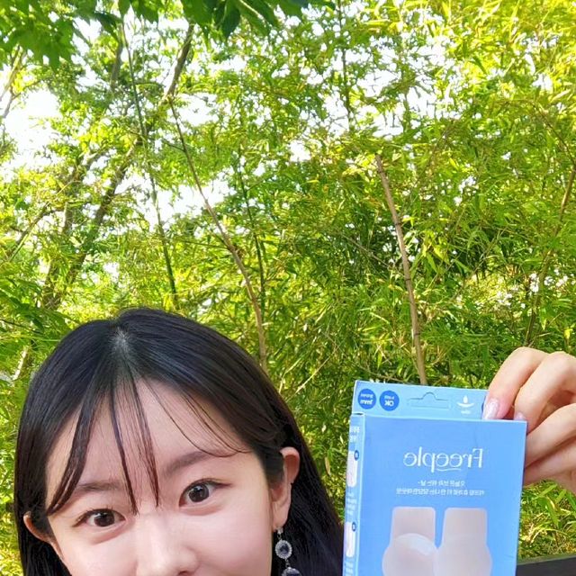 후니와이프 on Instagram: "#광고 🩷 왔습니다 왔어요-!!! 간편하게 가슴라인 리프트업 시키고 싶으신 분들 주목✊🏻👊🏻🤛🏻🤜🏻 노출의 계절인 여름인만큼 옷과 함께 속옷도 얇아지고