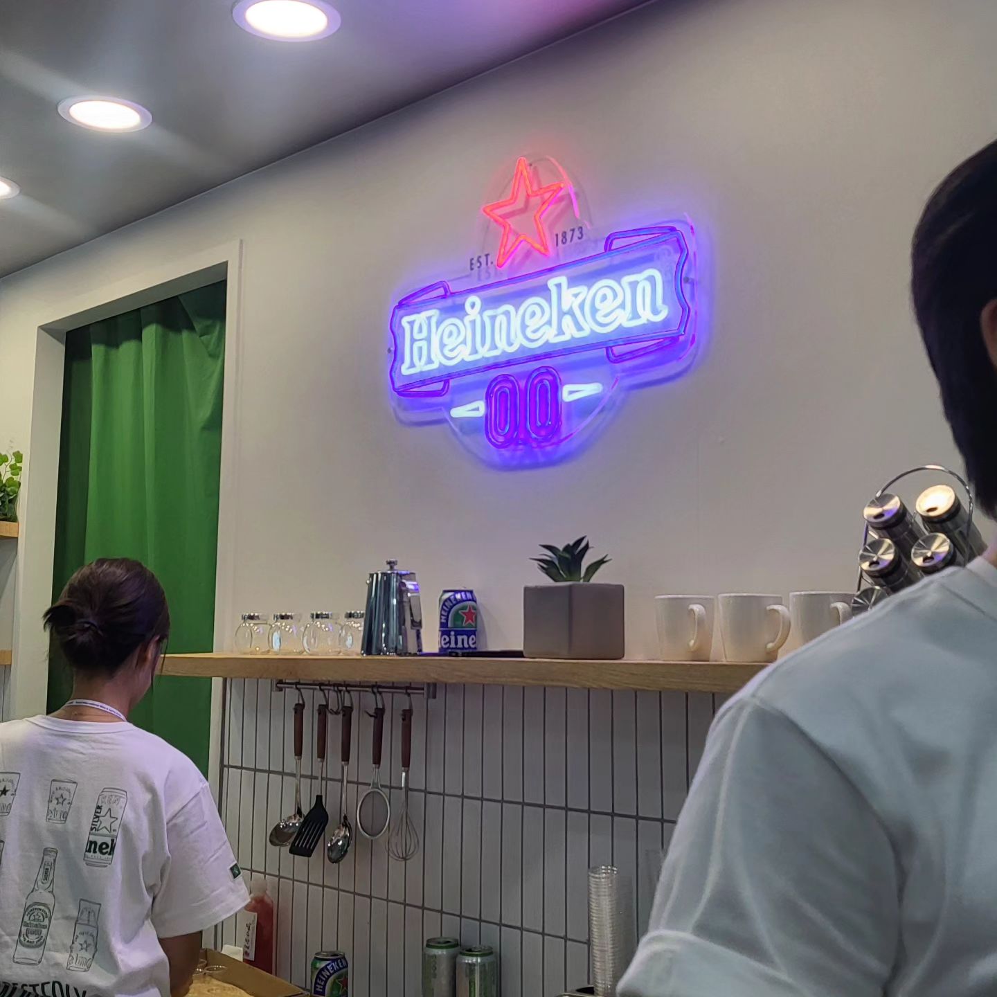 하이넨켄 ~
네덜란드 방문이후 오랜만!!

#하이넨켄🍺 #하이넨켄코리아