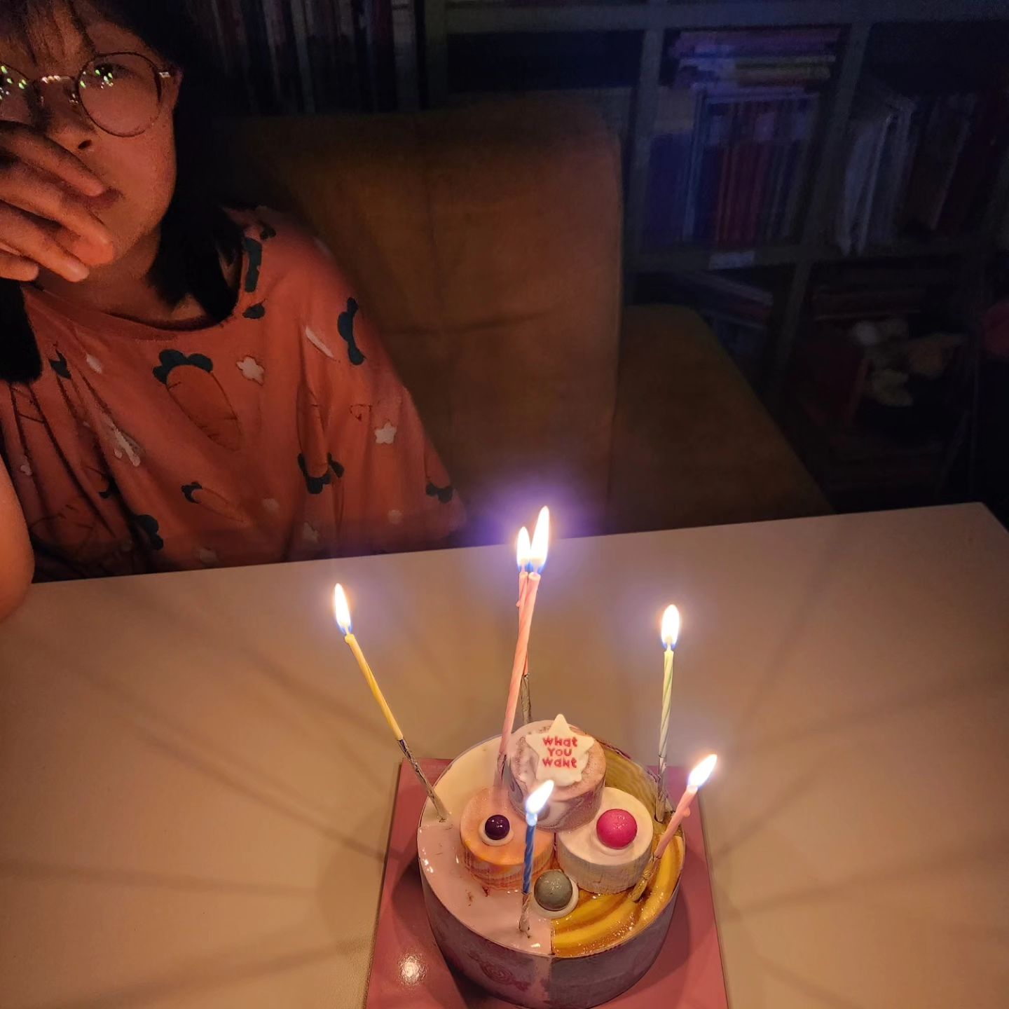 #어제피드
#6월25일
#첫째딸 #15번째생일
.
,
벌써 15살.....
많이컸다!!!!내친구♡
제일 의지하는 큰딸
.
.
이번 생일은 신났지?ㅋ
갖고싶은거 많이 가져서ㅋㅋ

#세딸맘
#다둥맘스타그램
#일상스타그램
