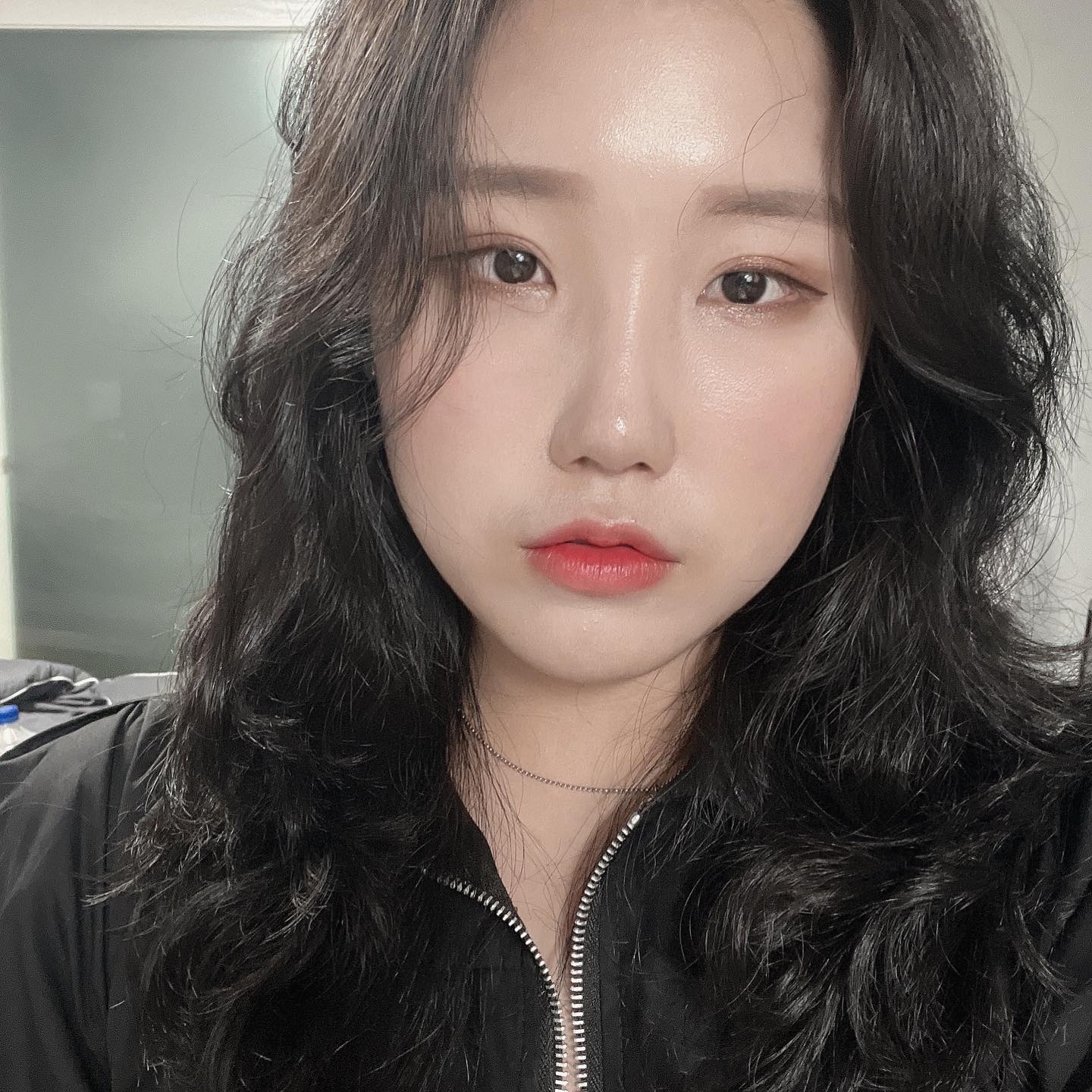 히피펌 하고 첫 업로드🫠
히피 맞아요 분명 히피였어요 히피라고