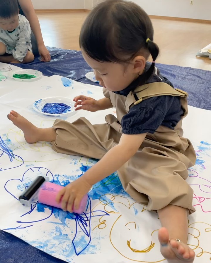 💚
뭐 부터 업로드를 해야하나…?
밀린 사진이 너무 많아서🥹

#동제주종합사회복지관 #평대 #놀이육아 #딸맘 #22년소띠맘 #유아복 #허윤슬 #몬테소리육아