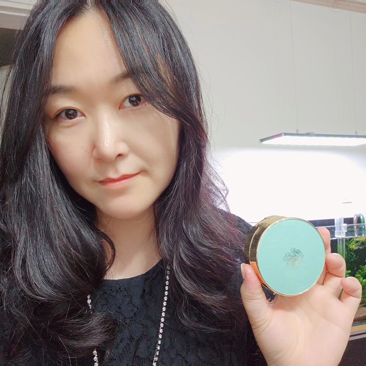 #협찬
커버력 짱
내가 좋아하는 브랜드 샬랑드파리
이번에 픽한 광채쿠션
촉촉한 피부를 하루종일 유지해주네
앞으로 너만 쓸래
데일리쿠션으로 매일아침 출근전 톡톡톡
커버력 좋고 촉촉한 쿠션 찾는 분들에게 강추
자외선으로 부터 올여름 내피부를 부탁해 ~♡
challansdeparis
 #샬랑드파리 #샬랑드파리쿠션 #샬랑드파리쿠션추천 #쿠션 #쿠션추천 #데일리쿠션 #커버력좋은쿠션 #광채쿠션 #건성쿠션 #촉촉한쿠션
