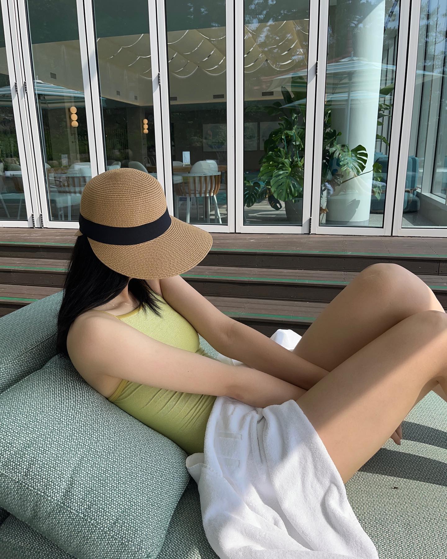 한 일주일 푹 ~ 쉬고싶눼 🫠

#웨조부 수영장 연습레인에서 잠영(할 줄 아는 게 잠영뿐)으로 20바퀴 돈 사람 저예요 🏊🏻‍♀️ 이게 전지훈련이 아니면 뭐란 말임 ㅋ ^^,,