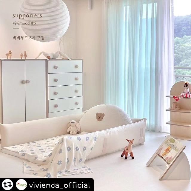 #리그램 - vivienda_official by get_regrammer
🌿#비비무드6기모집

벌써 6기라뉘,,,🥹
비비무드 되시면 비비엔다 상품으로 방 도배해드림주의‼️ 
다들 아시죠?ㅎㅎ 지난 비비무드 4기분 중 한분은 
집에 놀러온 친구가 여기 비비엔다 쇼룸이냐고 하셨다고😂😂 
네.. 쇼룸으로 만들어드립니다

비비엔다와 찐 육아소통 해주실, 진정성있는 신상품 아이디어를, 제품사용 찐후기 공유해주실 비비엔다 찐친 비비무드(인스타그램 체험단) 6기를 모집합니다.

🌱 모집기간 & 인원
- 모집기간: 7/4 ~ 7/10
- 당첨자발표: 7/11(화)
- 인원: 15명내외 (신청인원에 따라 변동될수 있음)

🌱 신청방법
1. vivienda_official 팔로우
2. 해당 피드 ❤️ + 리그램 (글까지 모두리그램 필수)
3. 댓글로 "내가 비비무드가 된다면"
간단한 참여각오와 아기 개월수를 남겨주세요.
4. 비비무드6기에 함께 하고 싶은 친구소환 (당첨확률 up)
(숫자는 중요하지 않습니다. 무분별한 친구소환 자제해주세요)

🌱 비비무드 혜택 & 활동기간
- 비비엔다 전상품중 선택 무료체험
- 비비엔다 신상품 출시전 무료 샘플 품평
- 비비엔다 신상품 기획 참여 기회
- 활동기간: 4~6개월

🌱 이런분들 환영합니다 (비비무드 선정기준)
- 평소 비비엔다에 진심이셨던 비비맘/대디
- 평소 인스타그램 소통에 진심이신 비비맘/대디
- 평소 아기의 일상을 사진에 진심이신 비비맘/대디
- 비비엔다 제품 사진/영상촬영에 진심이실 비비맘/대디
- 제품 홍보를 활발히 해주실수 있는 비비맘/대디
** 팔로워가 많지 않아도 괜찮습니다
** 비공개 계정은 신청이 불가합니다

🌱 우수 비비무드 혜택 (활동 종료 후)
- 우수 서포터즈: 특별 상금 또는 선물 + 7기연임기회

#비비무드 #비비무드6기 #육아맘
#서포터즈모집 #서포터즈모집중
#둥이맘 #열정맘 #열정대디 #모여라
#아기방꾸미기 #아기침대 #범퍼침대