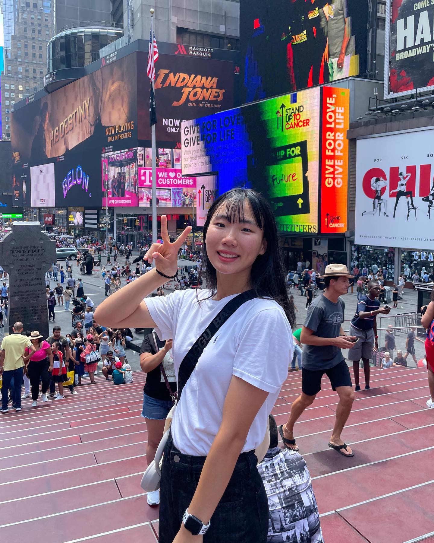#🇺🇸 #newyork 
Too much people 🥵 Many ads📢
