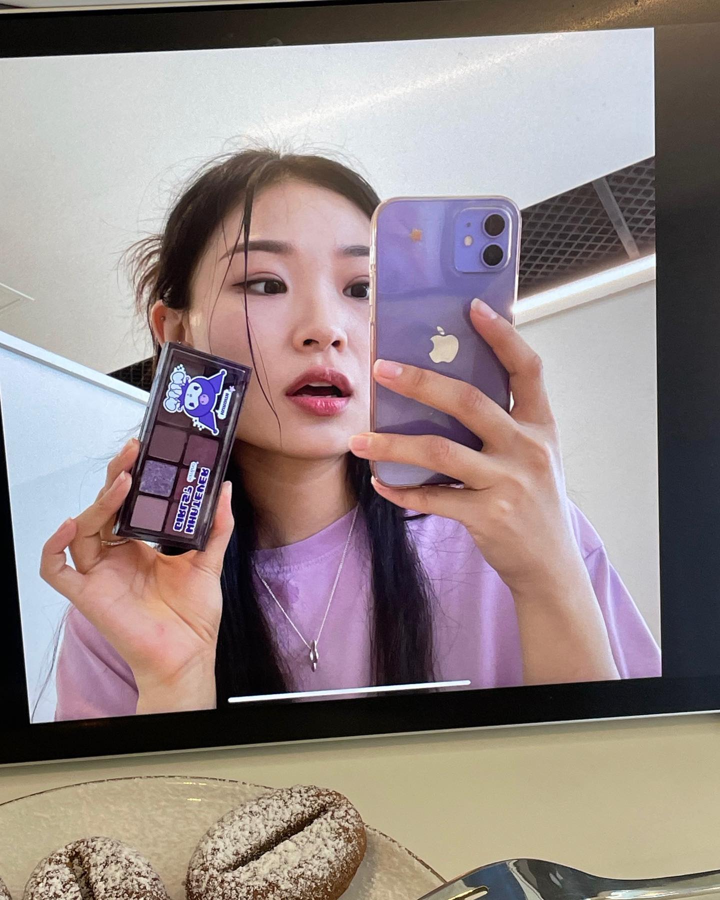 집콕 도서관콕이면서 섀도눈썹 해버린 사람 나야^~^
이제 선크림만 바르고 대충 외출 삽가능🫶🏻➿

망할까봐 걱정 왜 했뉴 내가 그린거 보다 나아버림ㅎ,, 
머찐 눈썹 겟챠-✨

짱구되면 일주일 집에만 있어야지 흑흑 했는데 생각보다 안짱구+화장을 진하게 해서 밸런스를 맞추자(?) 마인드로 담날 바로 외출 해버리기🙃