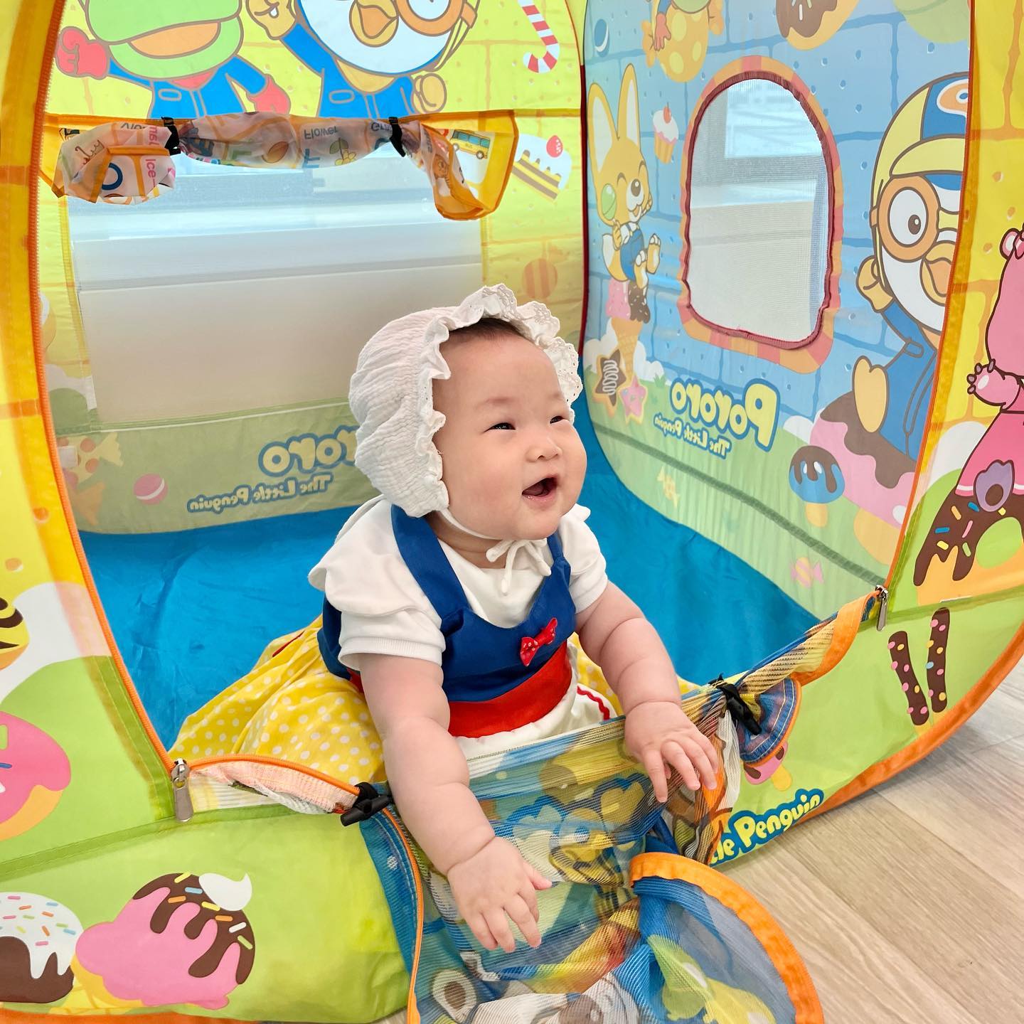 오늘 코스튬은 백설공주였 다율💛🤍💙