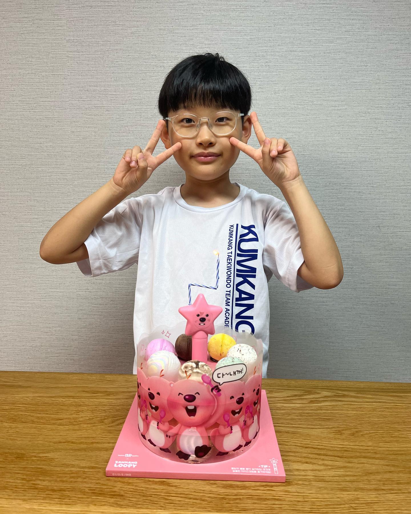 우리 도헌이가 최고다🥳
와이어줄넘기 주문 해 드리겠습니다
오늘 아주 점심, 저녁, 디저트, 산책까지
아드님 원하시는대로 모두 들어드림
난 할만큼 했다 아들아🩷
#관장님사범님감사합니다🙇‍♀️ 
#금강태권도
#세종특별자치시협회장배줄넘기대회
#30초이중뛰기
#2인번갈아뛰기
#날으는똥파리
#금상수상
#아들최고
#🏅