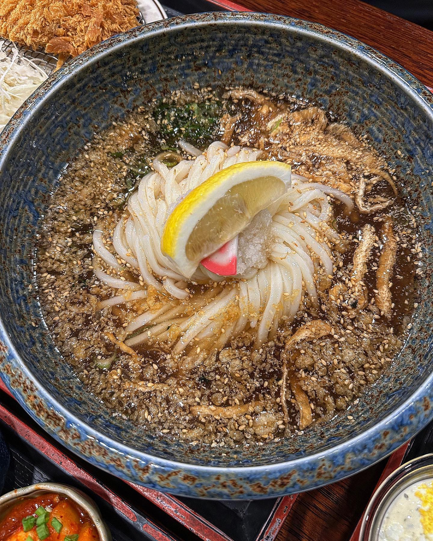 부산 범일동 맛집 #가가와

#범일동돈까스맛집 #부산범일동돈까스맛집 #부산냉모밀맛집 #부산냉모밀 

여름 별미 냉우동 냉모밀과 
바삭한 돈까스와 생선까스도 즐길 수 있는 곳😋

🔖주문메뉴
카이젠냉우동+돈가스세트 13.5
카이젠모밀+돈가스세트 13.5
생선까스정식 11.0