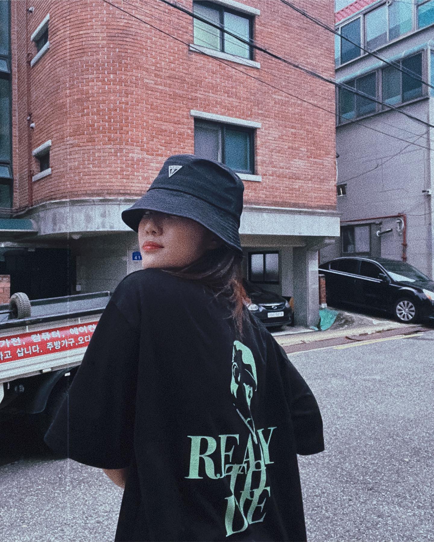 편하고 힙한 반팔티! 쥬아🤟🏽🤍
⠀
Supported by riddler_official_ 
⠀
#리들러 #riddler #스트릿웨어