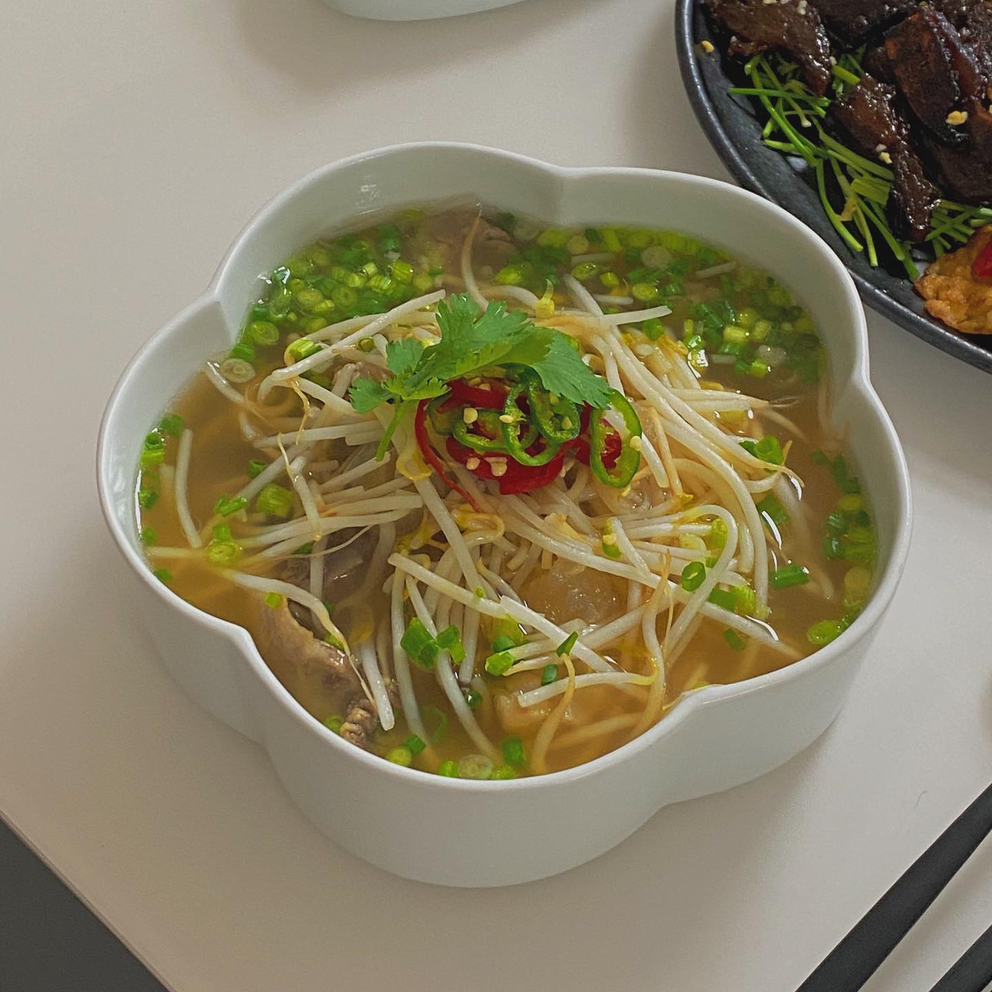 .
흐리니까 쌀국수🍜

.
#거제댁테이블 #밀린기록작성중