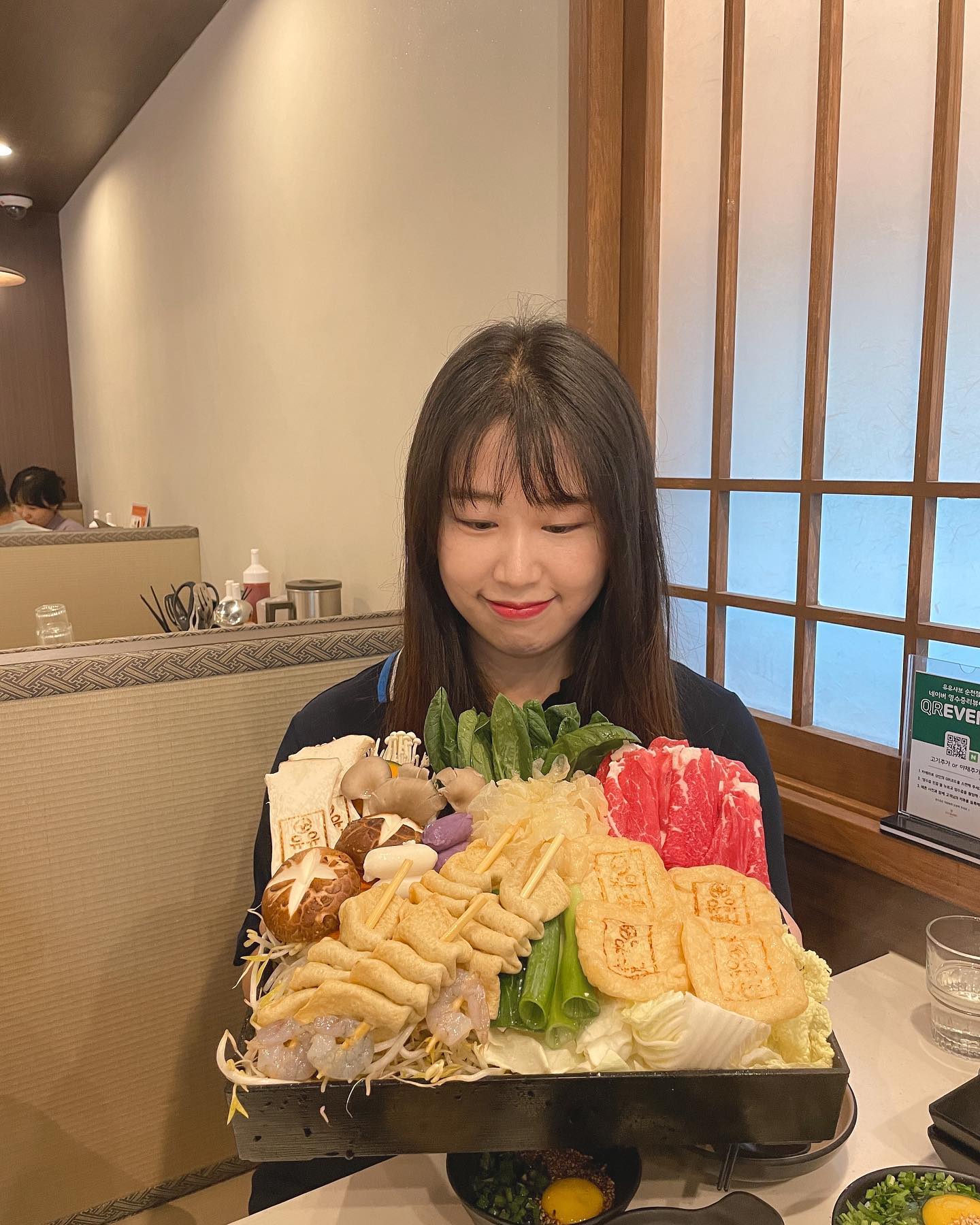 #협찬
요즘 최애 맛집 “유유샤브”
아직도 유유샤브 안가본사람 있나요!!
회사 단체 점심식사, 가족식사, 모임하기 너무 좋은데 신선한 채소와 주문즉시 썰어주는 고기까지 하나부터 열까지 맛있는 샤브샤브맛집
⠀⠀⠀⠀⠀⠀⠀
특제 소스도 맛있지만 땅콩소스는 제 최애 선택이랍니다🥜
u.u.shabu_suncheon 
사장님 조만간 직원들이랑 갈게요 고기 듬뿍 준비해주세요💕
⠀⠀⠀⠀⠀⠀⠀
#순천맛집 #순천샤브샤브 #왕지동맛집 #조례호수공원맛집 #유유샤브 #리뷰노트