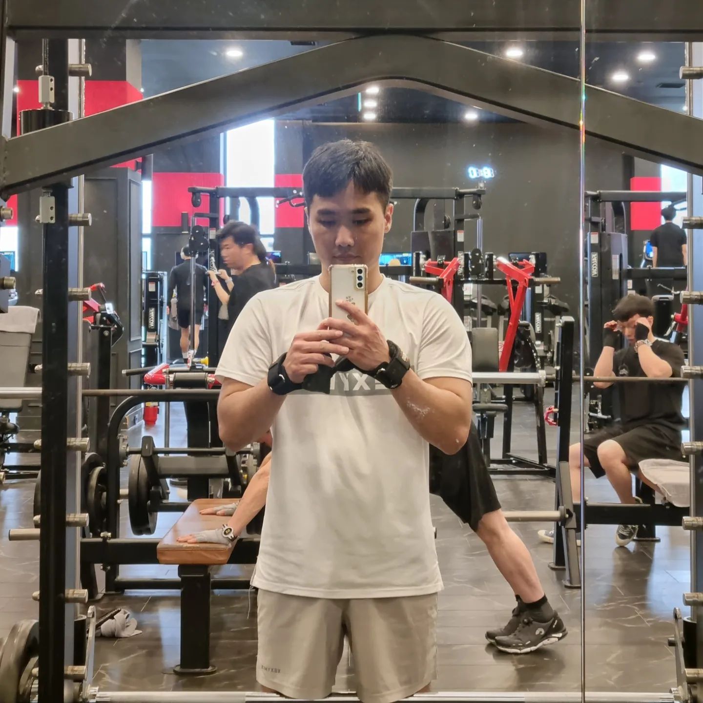 월요일 #오운완 

1. 등운완

2.3.4 답례품은 제제🙂
월요일 휴무지만 대량주문으로 출근
돈 버는건 즐거워😊

답례품 및 선물 문의 jeje._kitchen

.
.
.
.
.
.
.

#운동소통 #운동하는직장인 #운동하는남자 #운동남