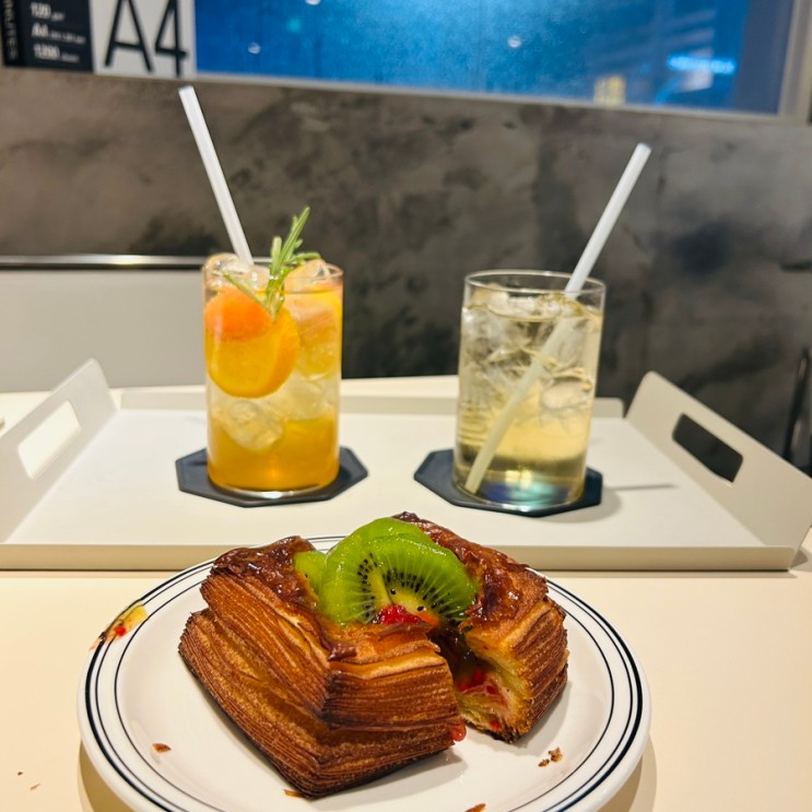 조용한 건대입구 카페, 베이커리가 맛있는 트웰브미닛