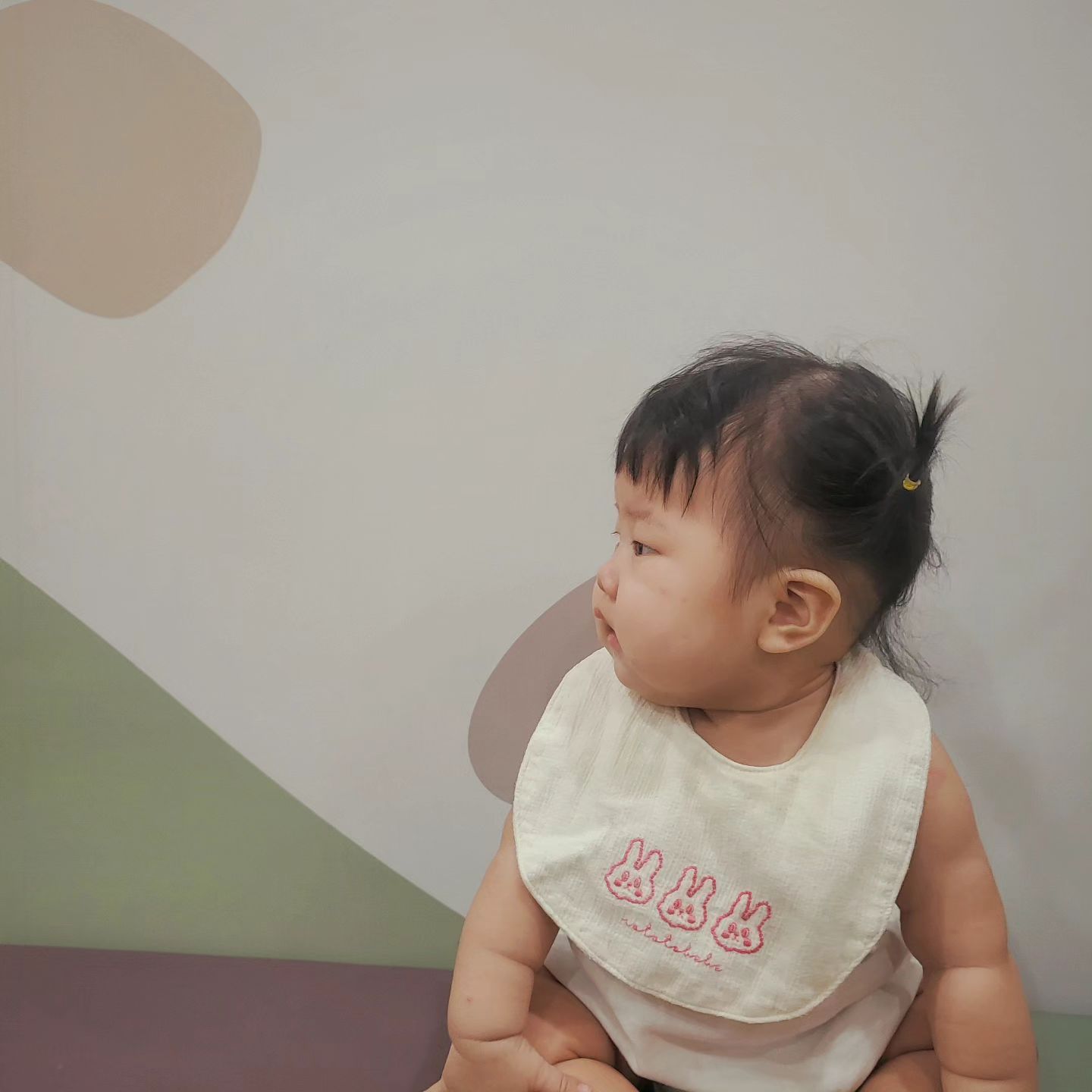 #오늘의래아

눈꼽이 유독 심해서 병원 오픈런.

대기 13번.
9시 접수시작. 30분진료시작.
근데 내앞에 8명 실화냐구😭

소아과 진료 힘들다진짜ㅠㅠ

준서도 이따 진료봐야하는데 미치것네😂

이와중에, 래아는 감기 아니어서 다행