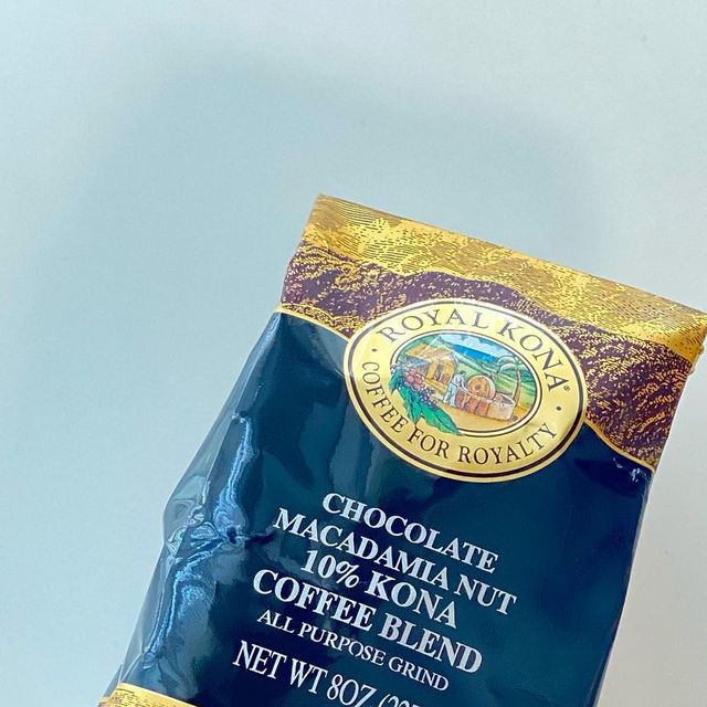 맹구네 요리 먹방 on Instagram: "#광고 @royalkonacoffee_kr 평소 하루의 시작은 커피와 함께☕️ 드립커피를 즐겨마시고 있는데요, 아침부터 커피향이 집안 가득 나면 기분이 좋아지더라고요 로얄