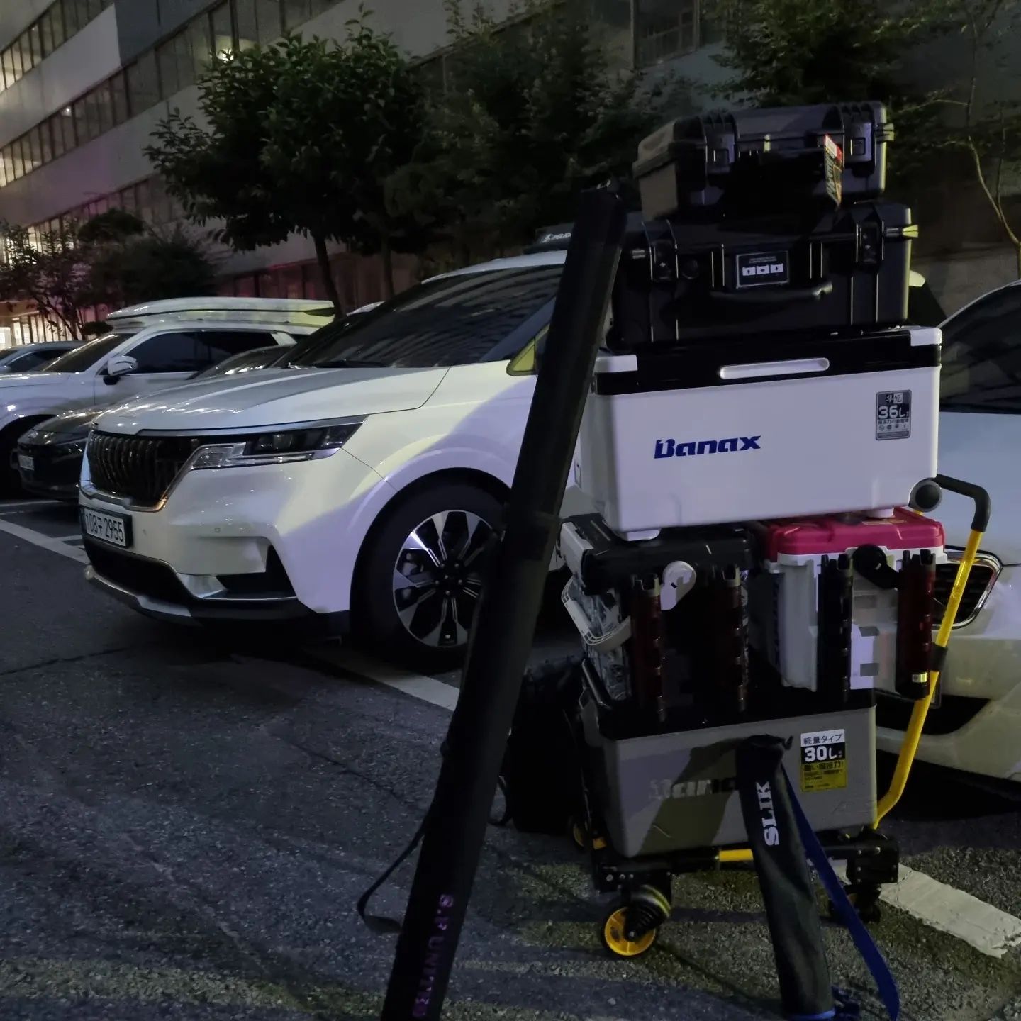 이번주는 연박 촬영가는중...
짐이 정말 한가득..

펠리칸 에어 1535 TRVL에 옷챙기고
펠리칸 스톰 im2200에 카메라 렌즈
펠리칸 볼트 v100에 고프로 촬영셋트 

이번주는 빡신 촬영이 될듯..

#펠리칸 #펠리칸에어 #펠리칸1535 #볼트v100 #스톰im2200 #pelicancase #바다낚시 #선상낚시 #유튜버