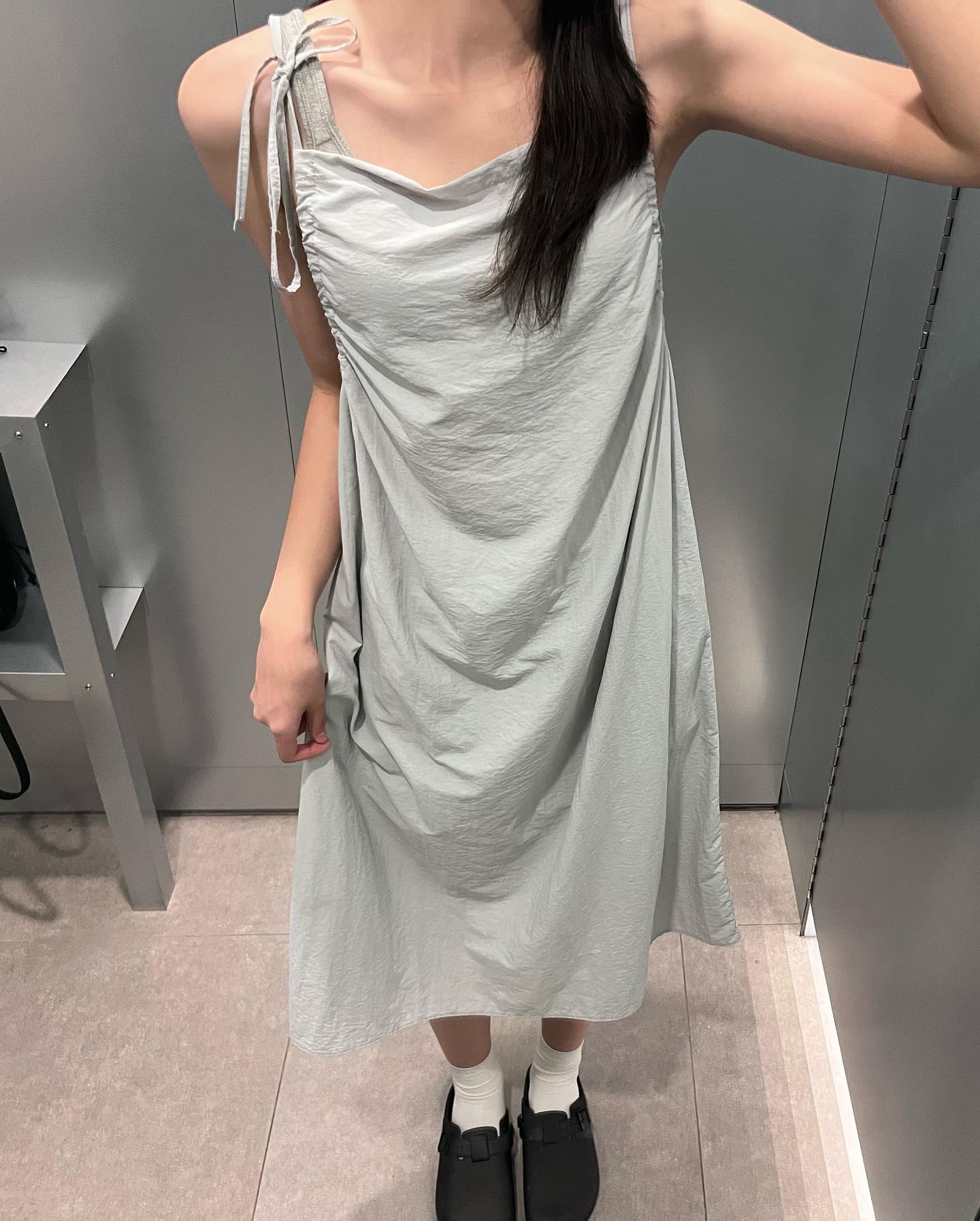 뜨거운 태양을 이기는 #outfit
.
.
.
.
#05#06#07#08#09#10
#likesforlike #like #likesforlike #liketime #liker #ootd #outfitoftheday #l#outfitstyle #so#hot#➡︎ #onepiece #🟢⚪️#⚫️