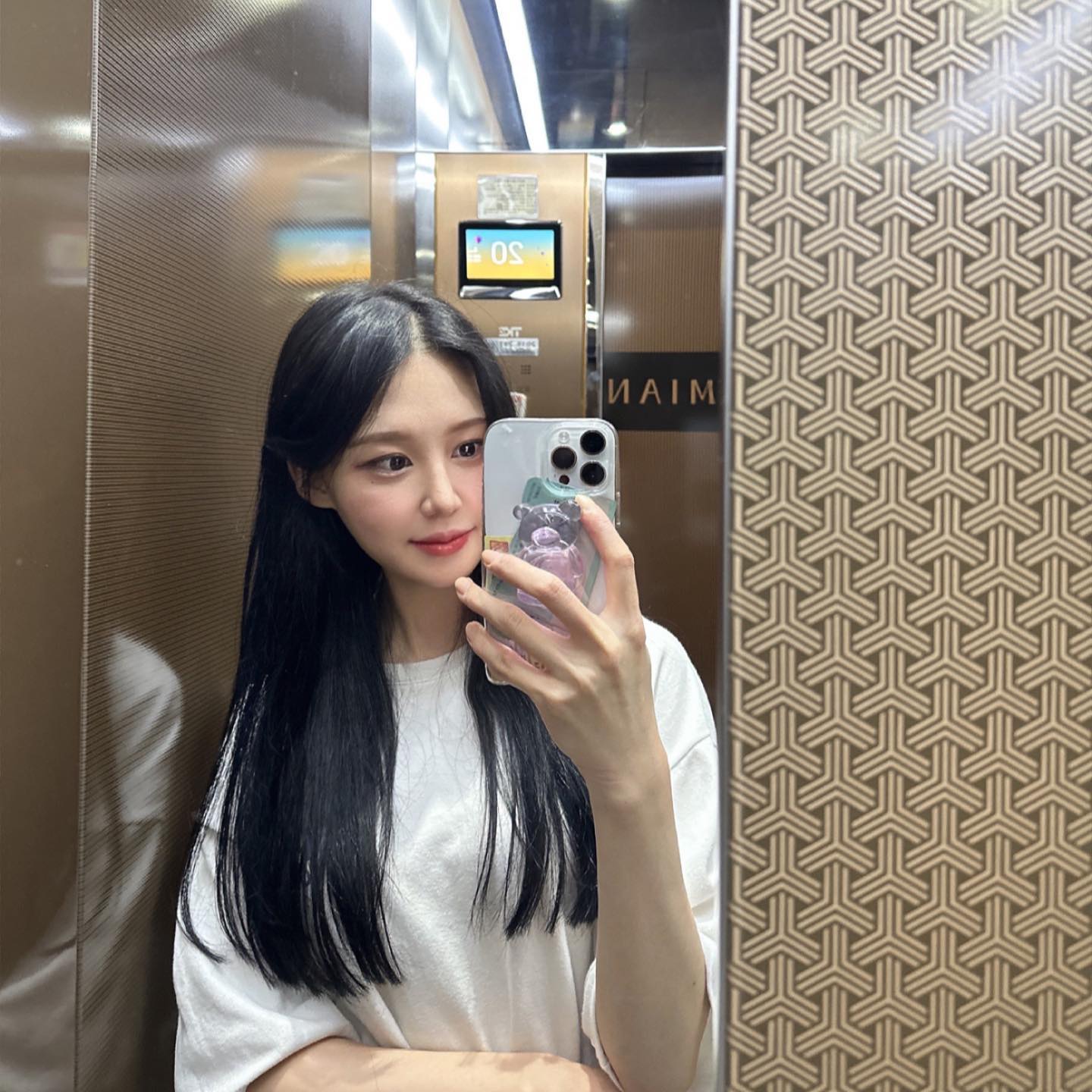 20년동안 살았던 여기도 한달있으면 떠난다니
저 이사가유...😭