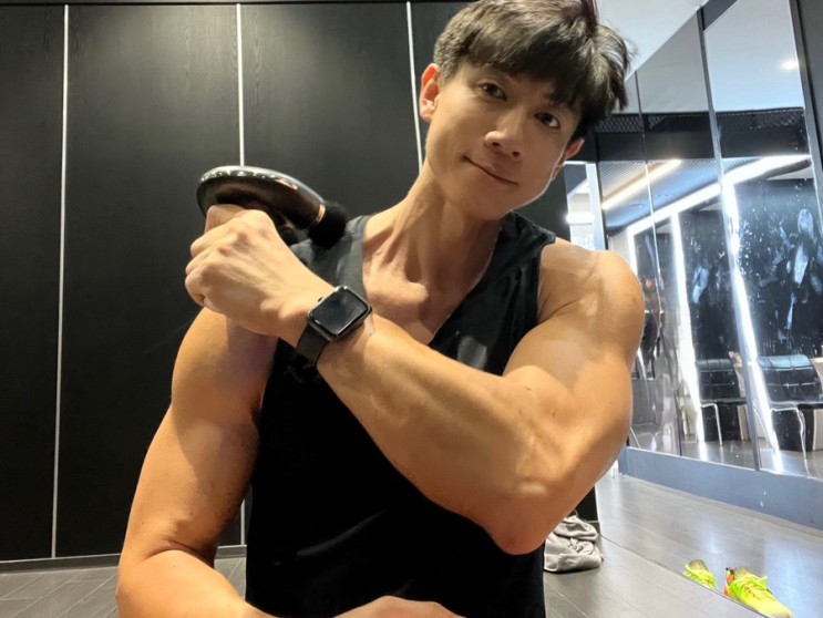 마사지건 추천! 두 배 더 강한 듀얼 헤드로 근육이완 가능 목 어깨 마사지기