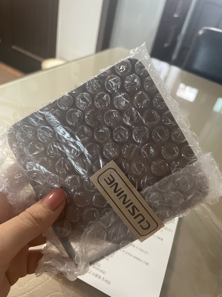[쿠지나인] 프리미엄 블랙월넛 컵받침 작은 제품 하나로 분위기 바꾸기