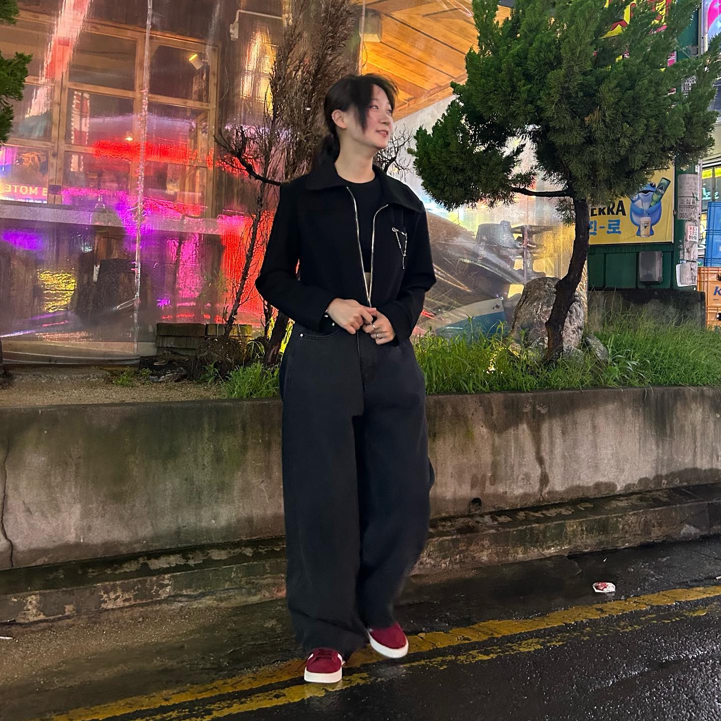 #협찬 #이테르노솜브라 
헤이헤이 딩가딩가

📌 간지 자켓에 포인트 한조각
📌 편안한 착용감
📌 깔끔한 마감

제품제공 eterno_sombra  _ J-014 1사이즈
